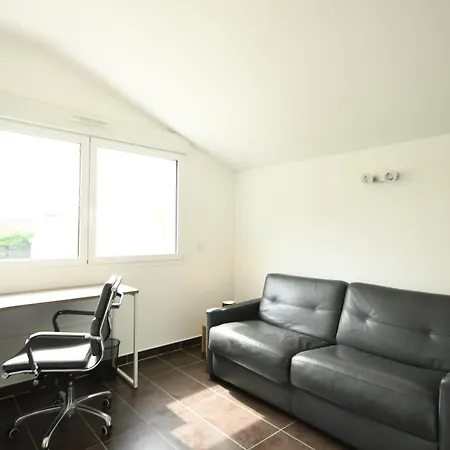 Spot 2 Be - 2 Clim - Balcon Parking Rer C Appartamento Egly